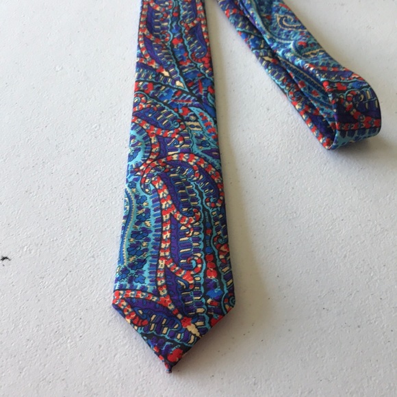 Silk Tie - Picture 2 of 3